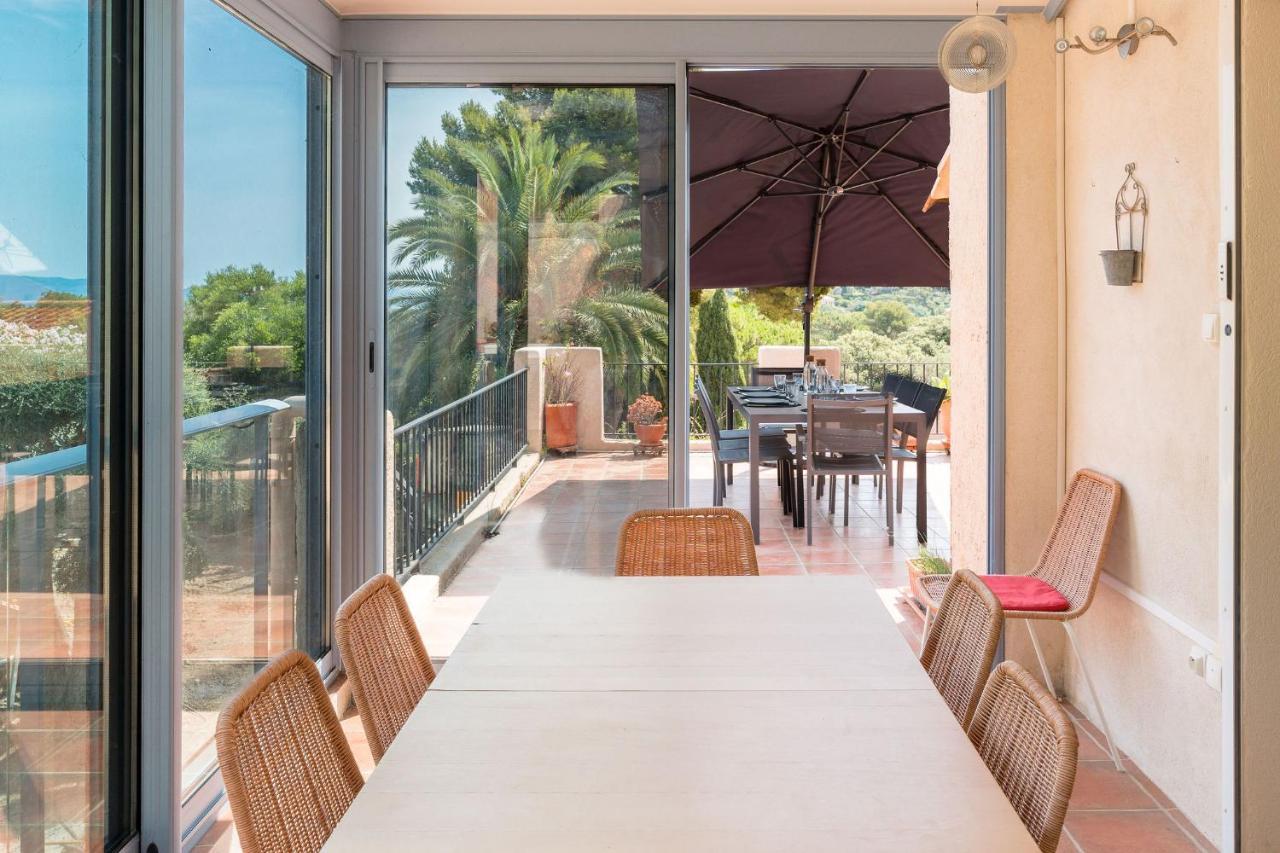 Vue Presqu'ile De Giens Avec Piscine Villa